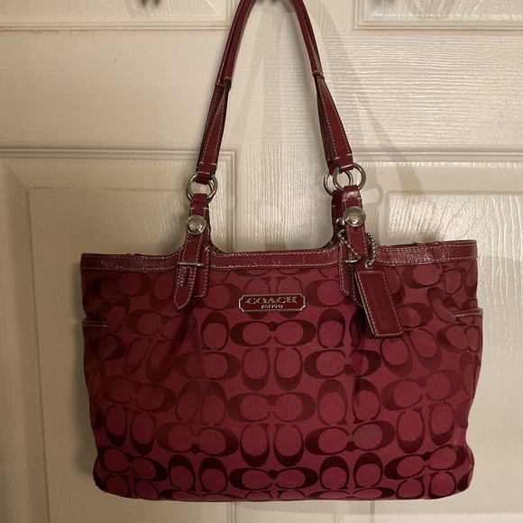 Coach Handbags - Vintage Coach Signature Burgundy Jacquard Tote Bag